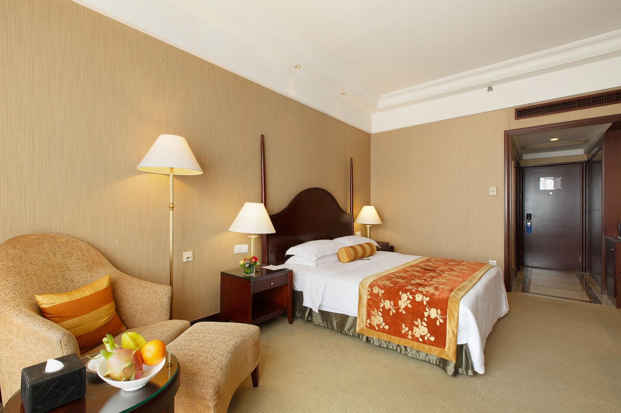 Hotel Grand Royal