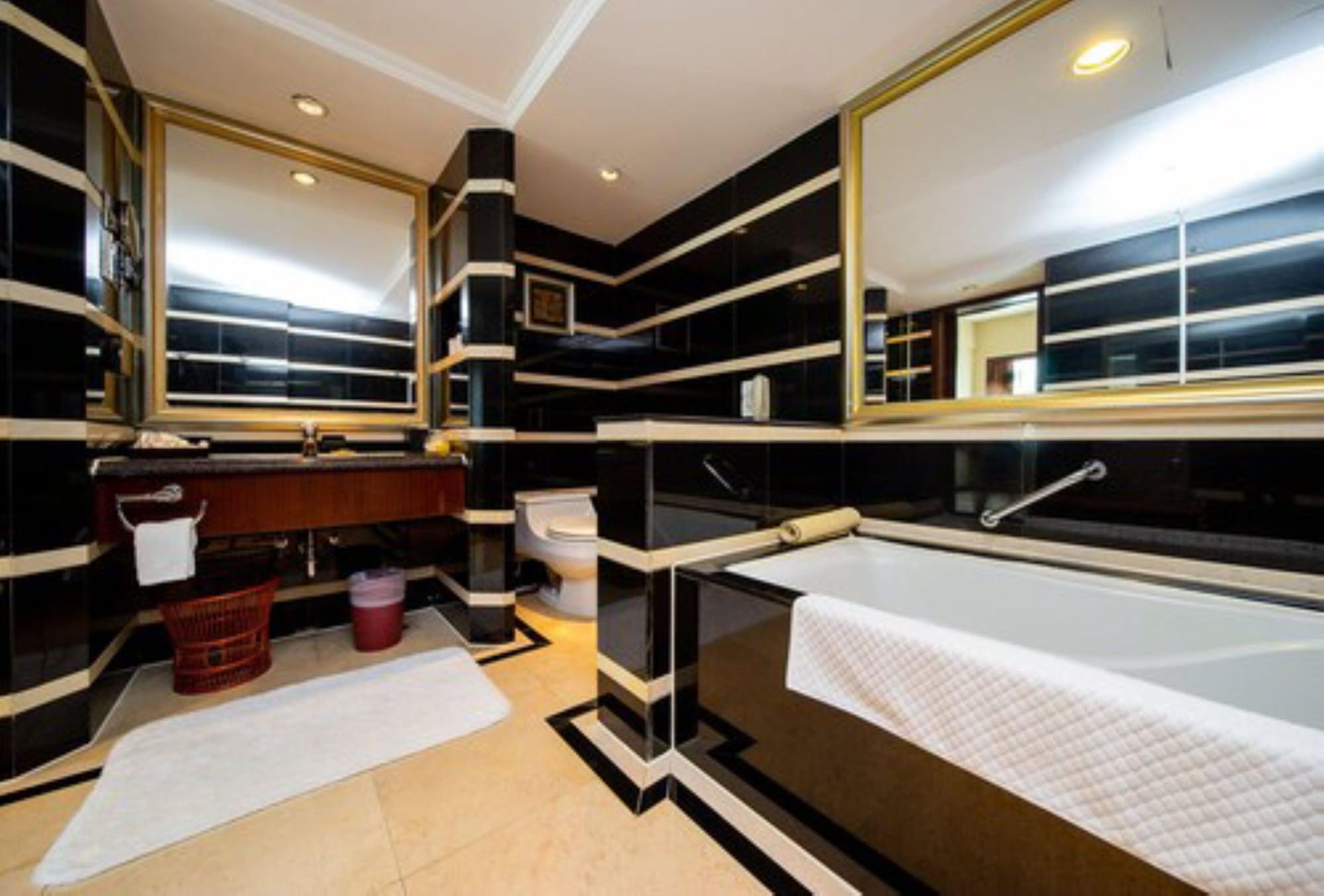 Hotel Grand International 5*