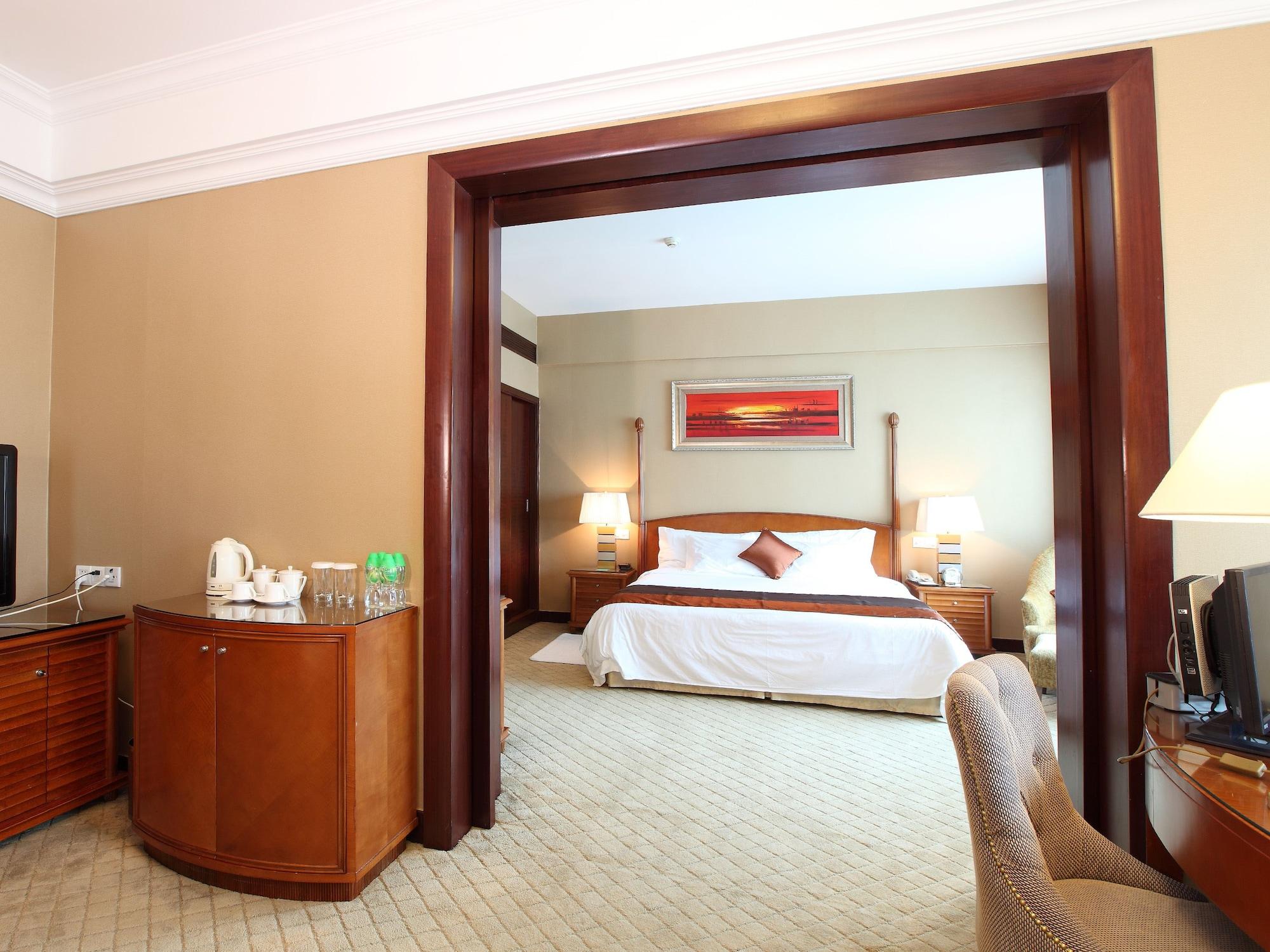Grand International Hotel