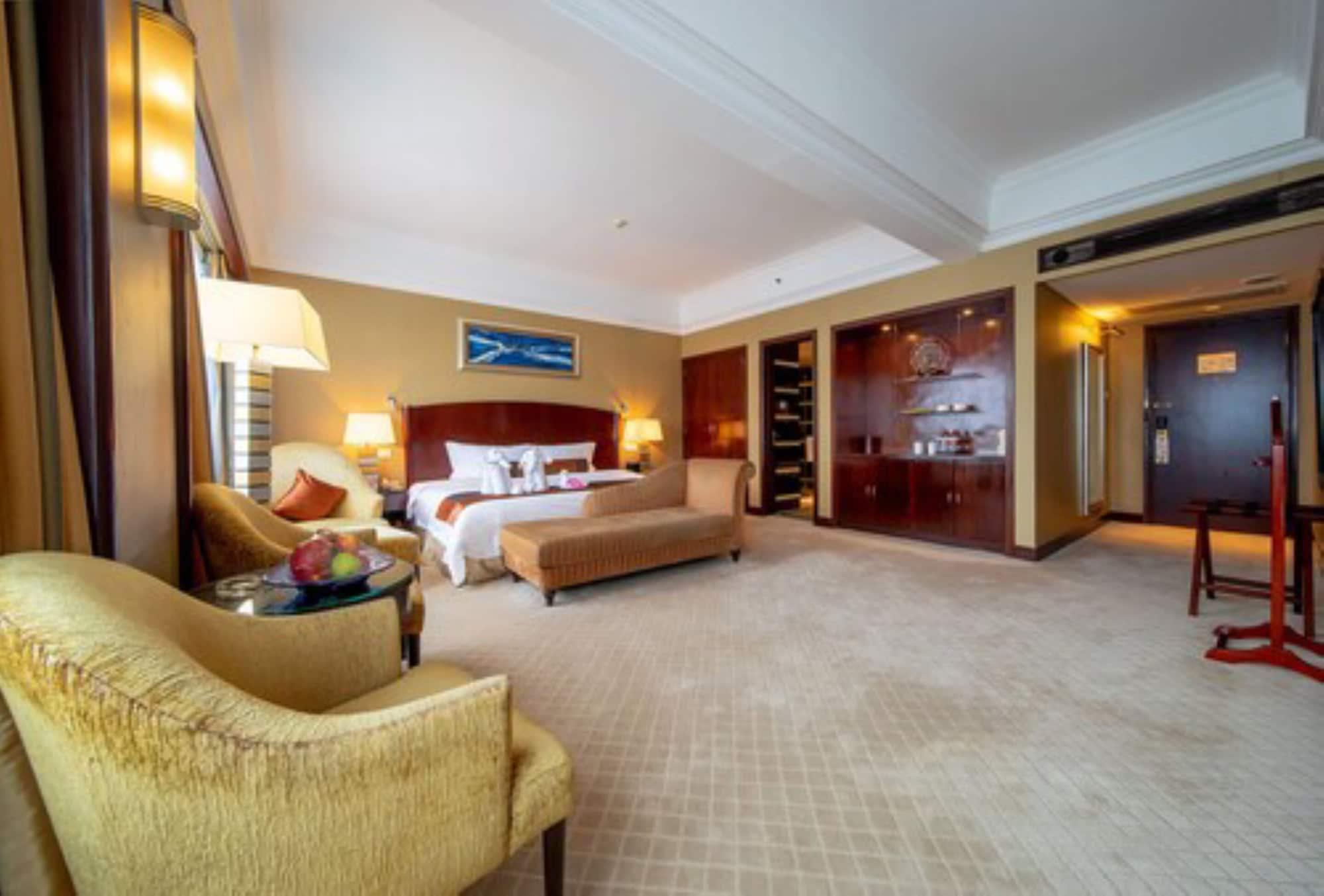 Grand International Hotel