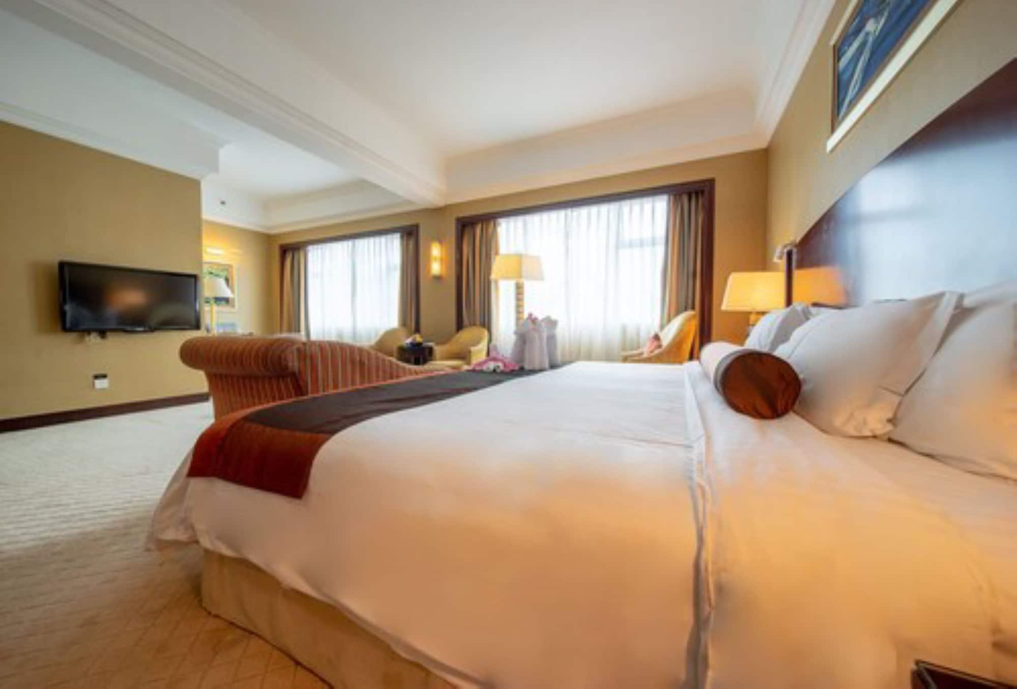 Grand International Hotel 5*