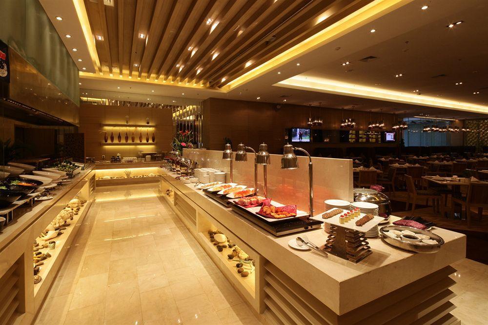 Hotel Pearl River International - Canmetro Line 11 Yijing Lu Station 4*