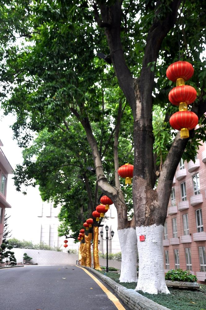 King Garden Hotel