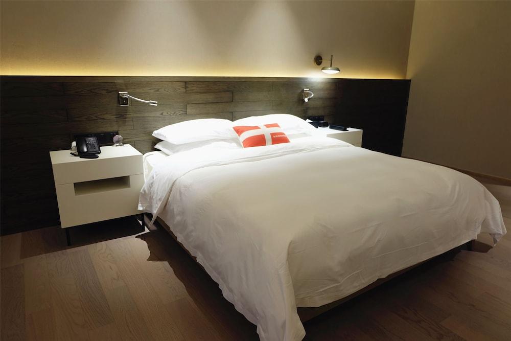 Swisstouches Residences Apartemen *