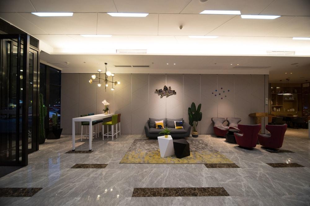 Borrman International Tower Chigang Metro Station Flagship Branch Hotel 4*