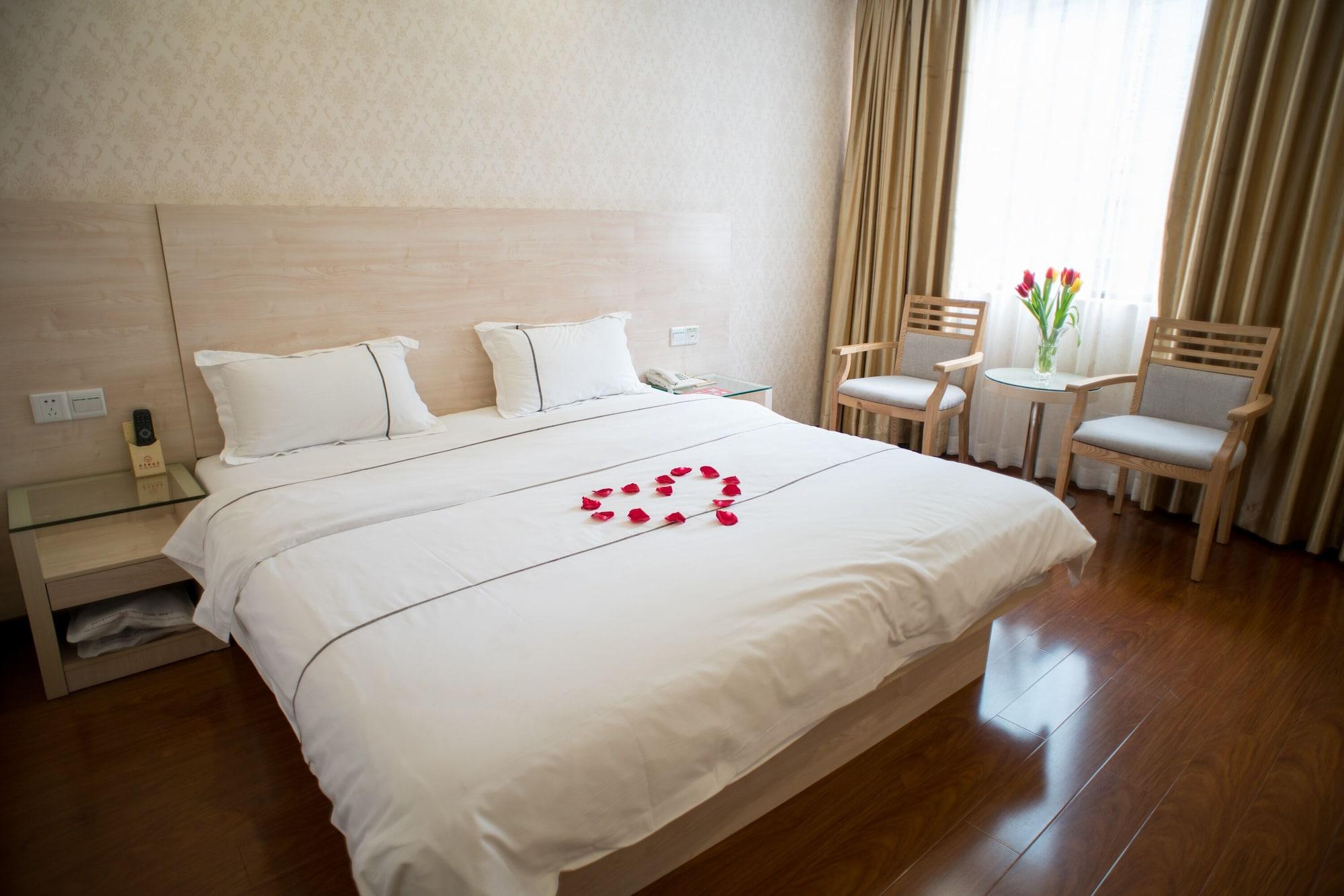 Xin Yue Xin Hotel 3*