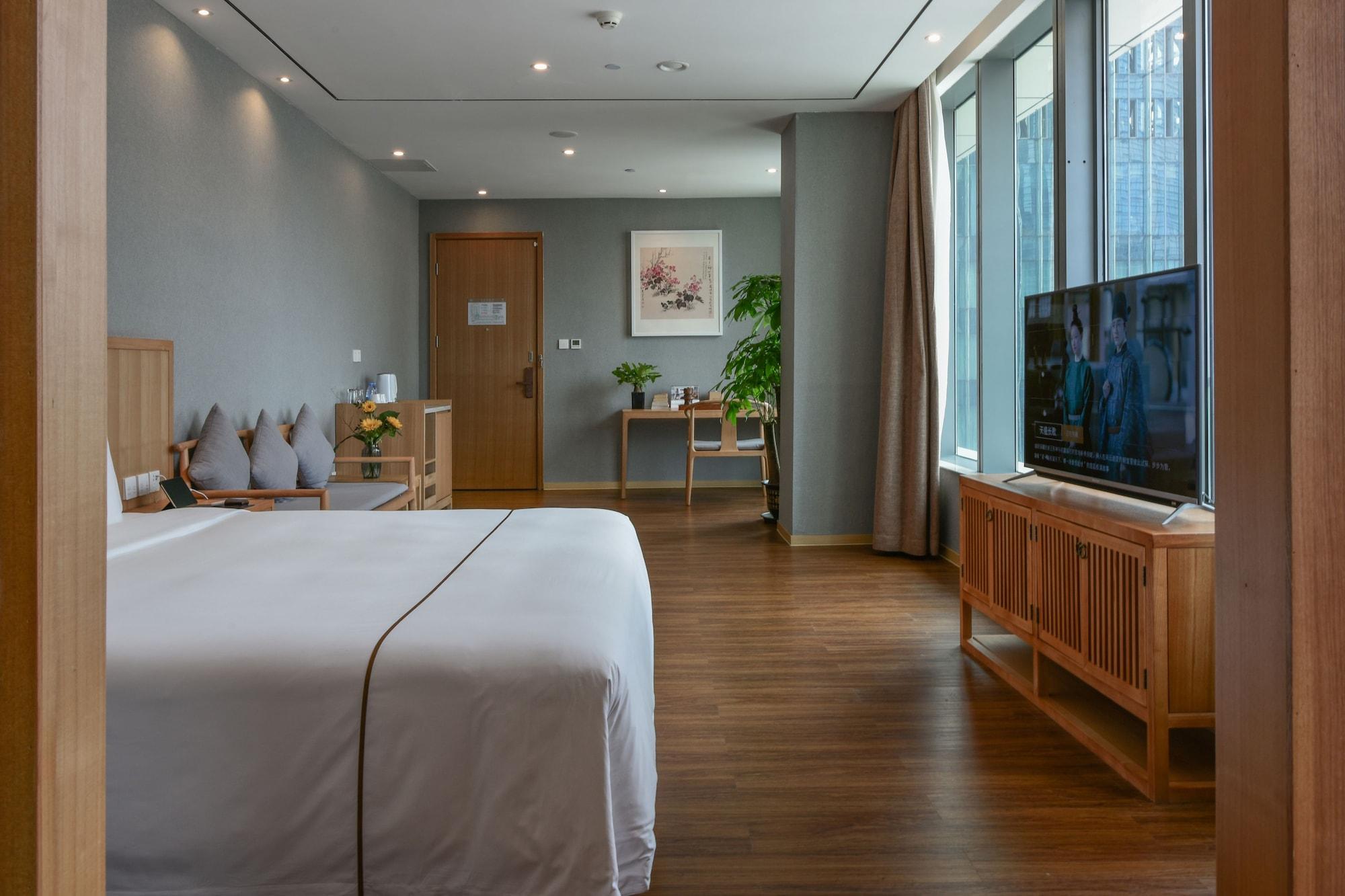 H' Elite Hotel- Free Fair Shuttle Bus And Registration Counter Hotel