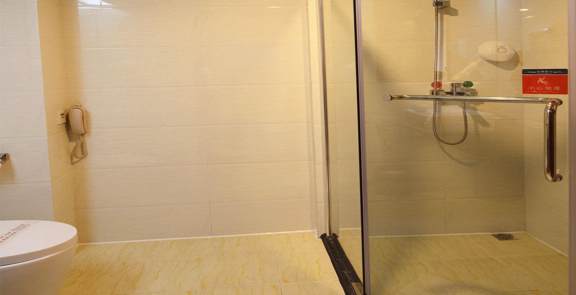 Junye International Hotel 4*