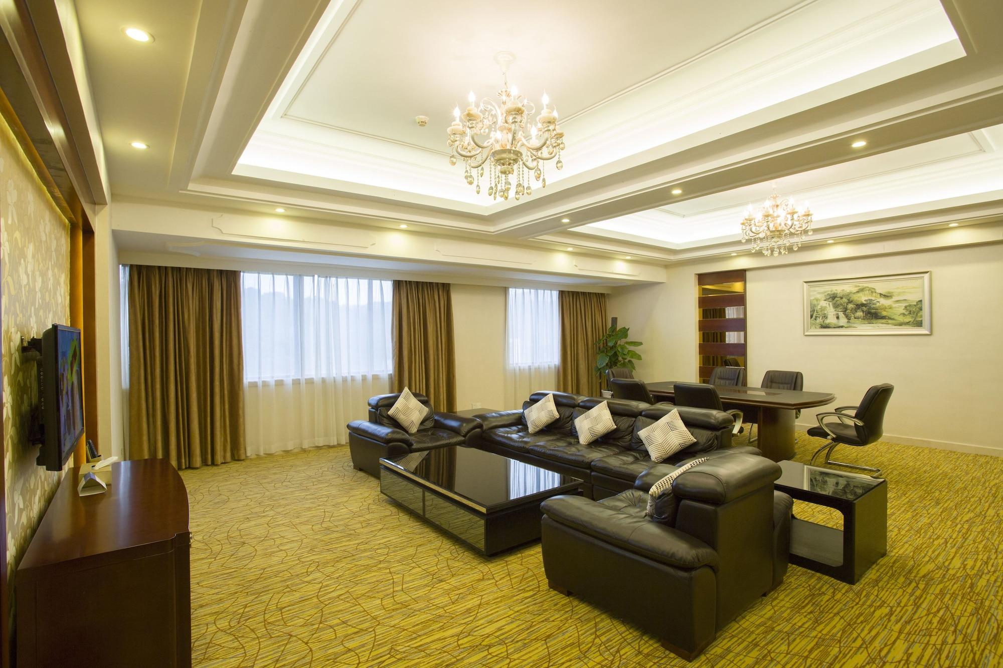 Haili Garden Hotel 3*