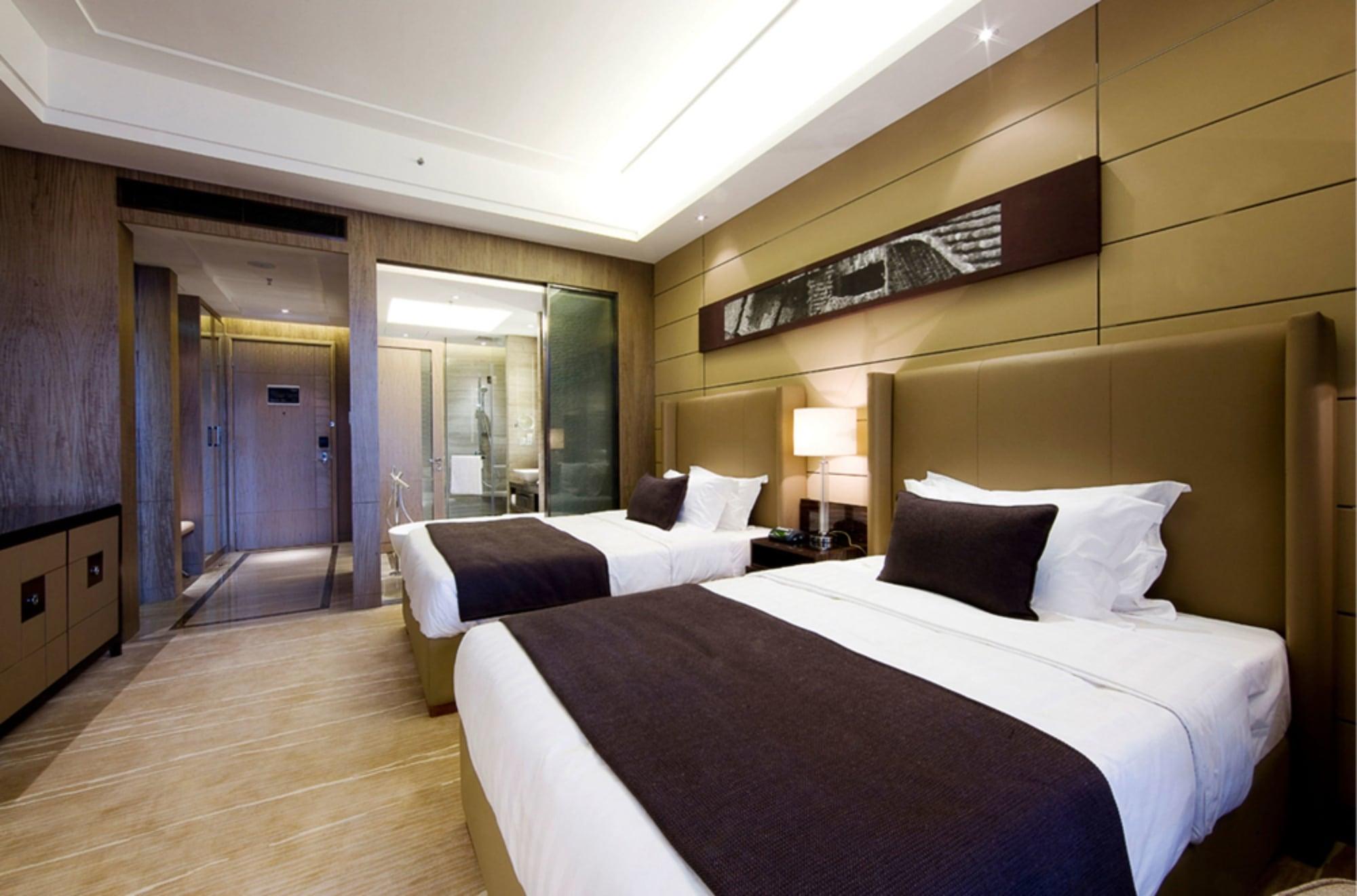 Hotel Easeland 4*