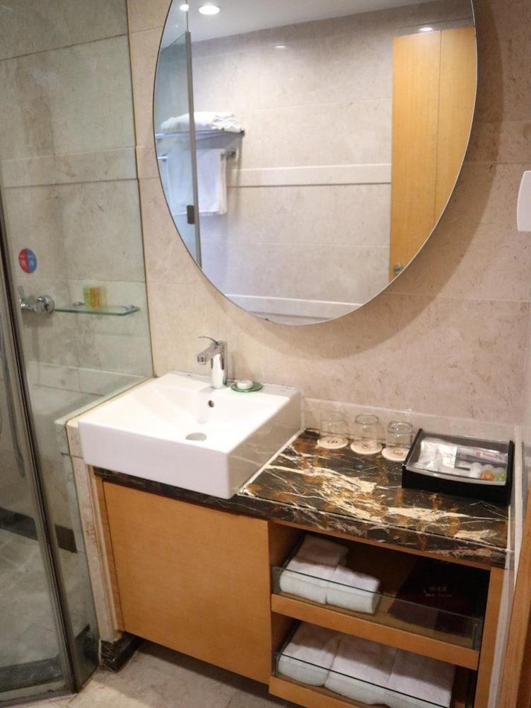 Aparthotel Dan Executive Zhujiang New Town-freeshuttle Bus To Cantonfair Duringcanton Fair Period Guangzhou