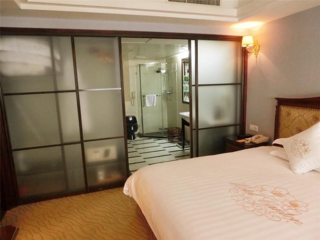 Hotel Canton Hotel 4*