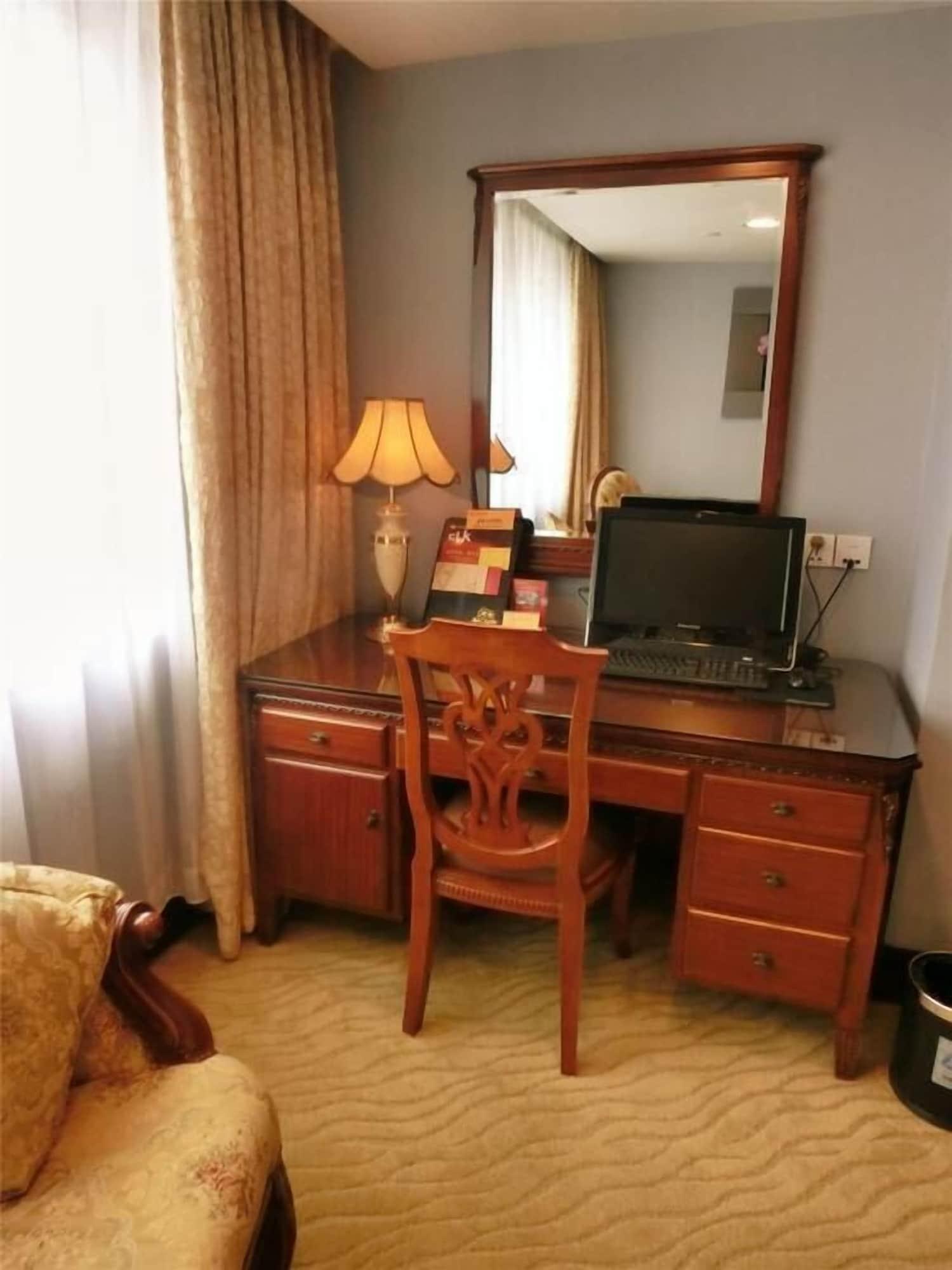 Hotel Canton Hotel 4*