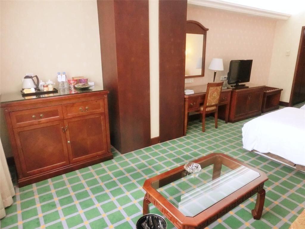 Hotel Canton 4*