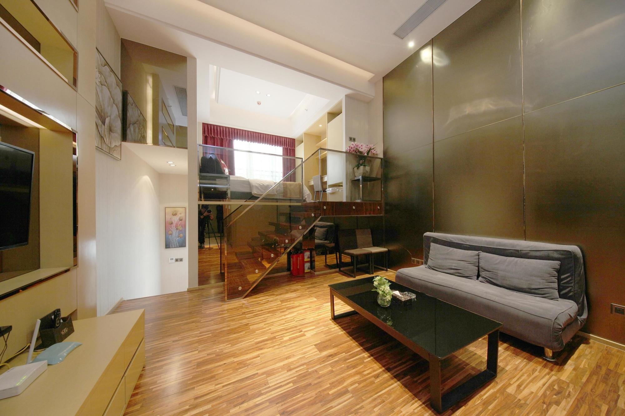 Heefun - Poly D Plaza Branch Apartemen