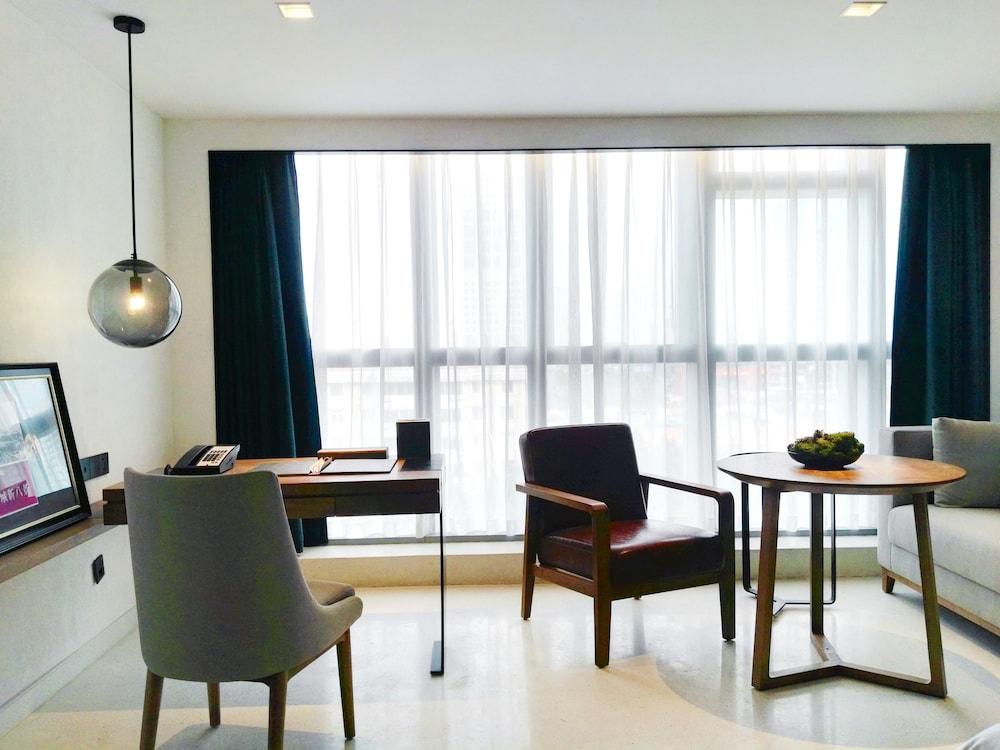 Longuu Hotel