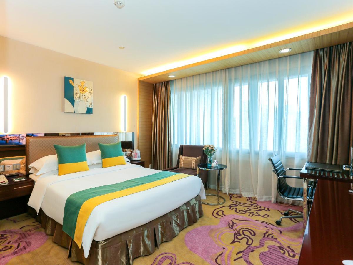 Easun Guotai Hotel 4*