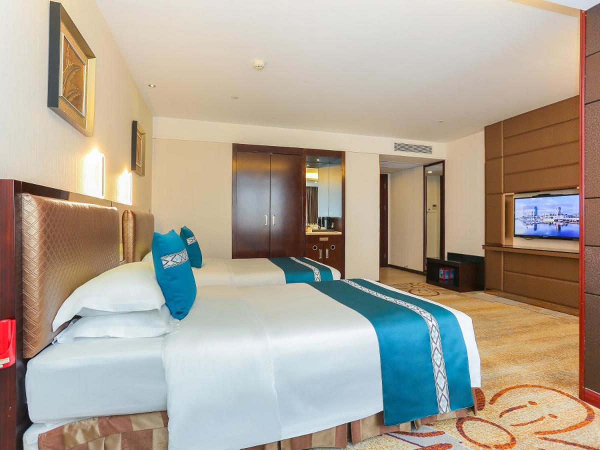 Hotel Easun Guotai 4*