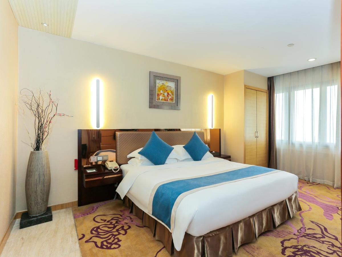 Hotel Easun Guotai 4*