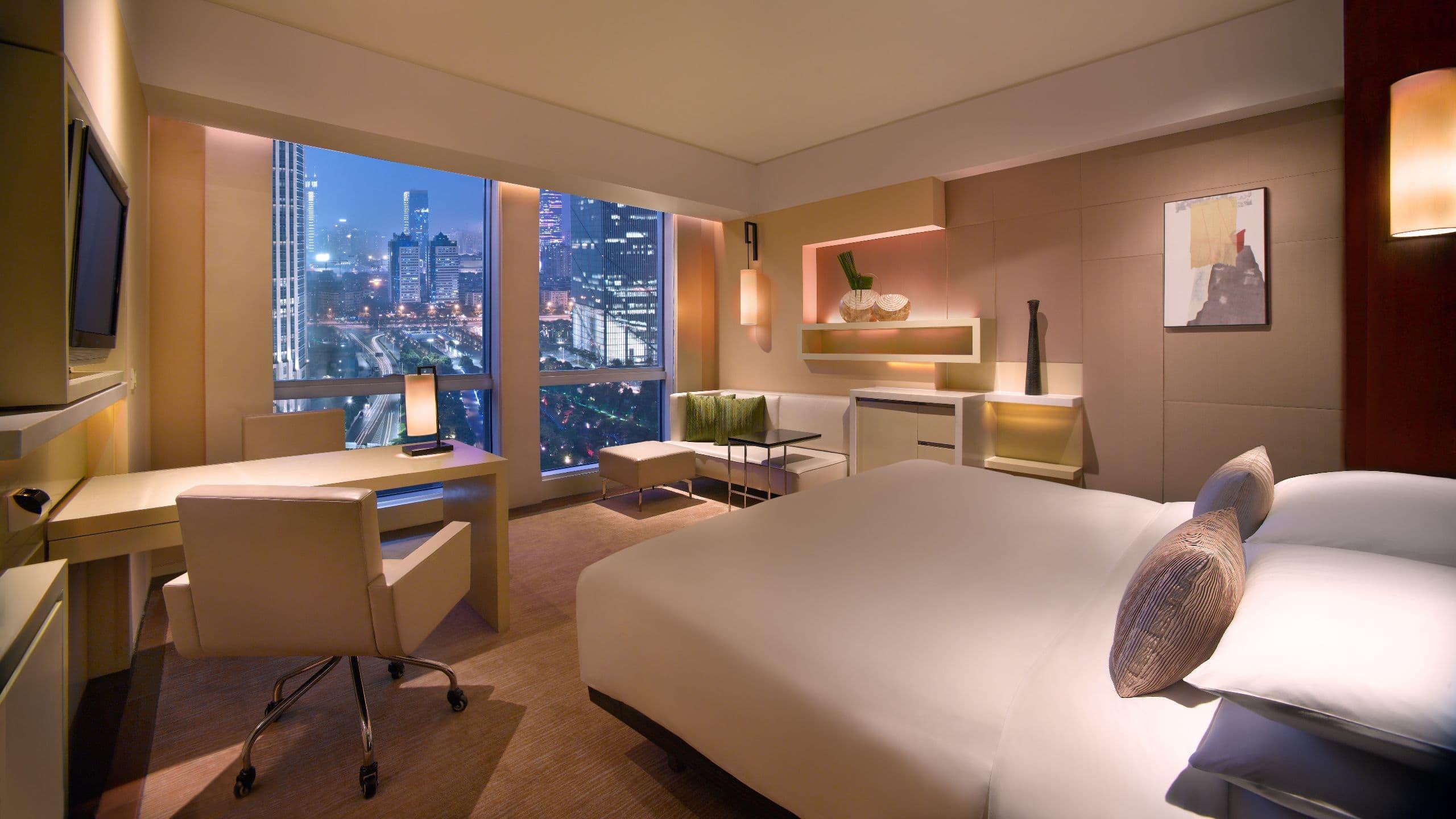 Hotel Grand Hyatt - Free Shuttle Between And Exhibition Center During Fair 5*