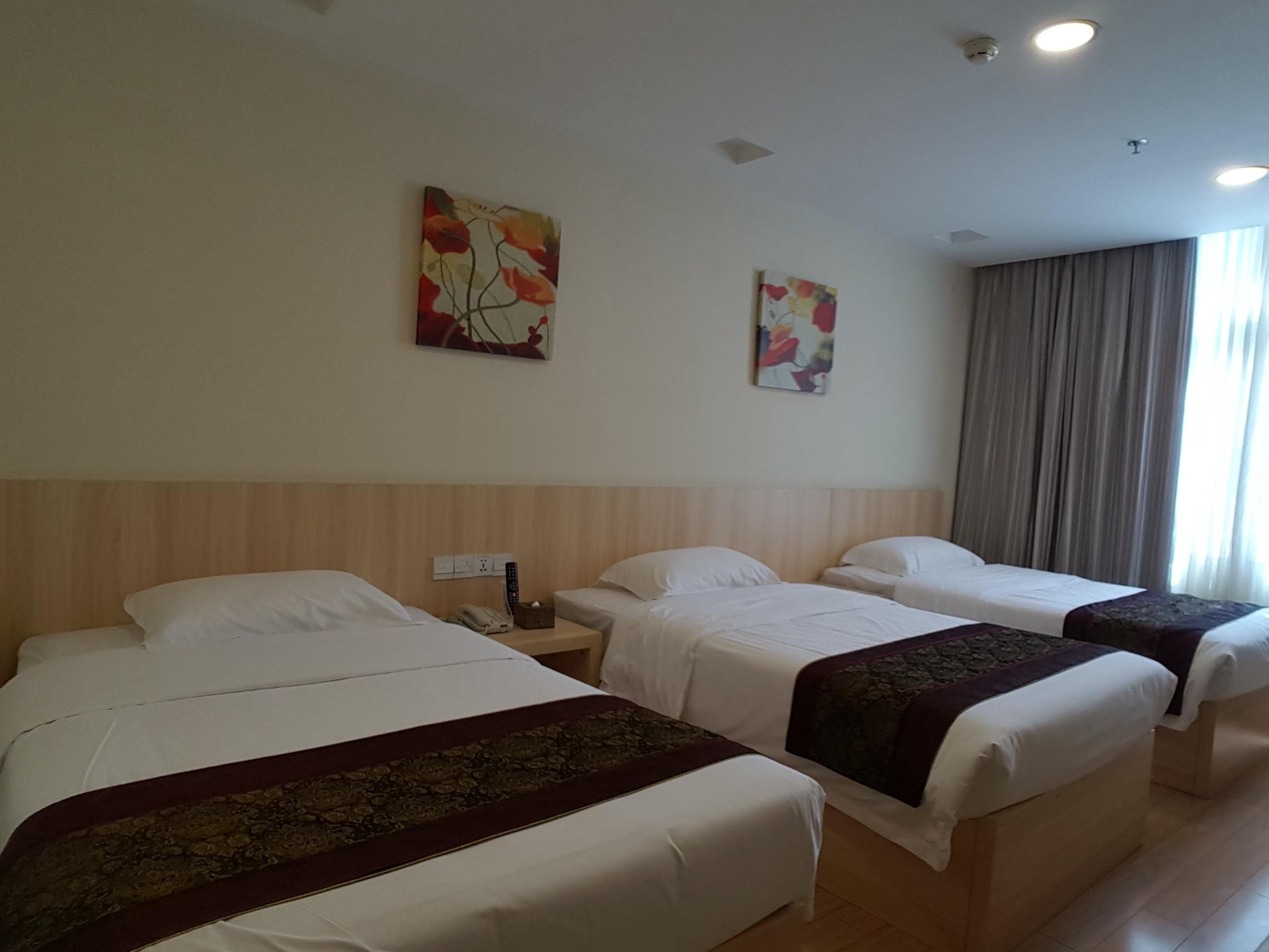 Hotel Guangdong Baiyun 3*