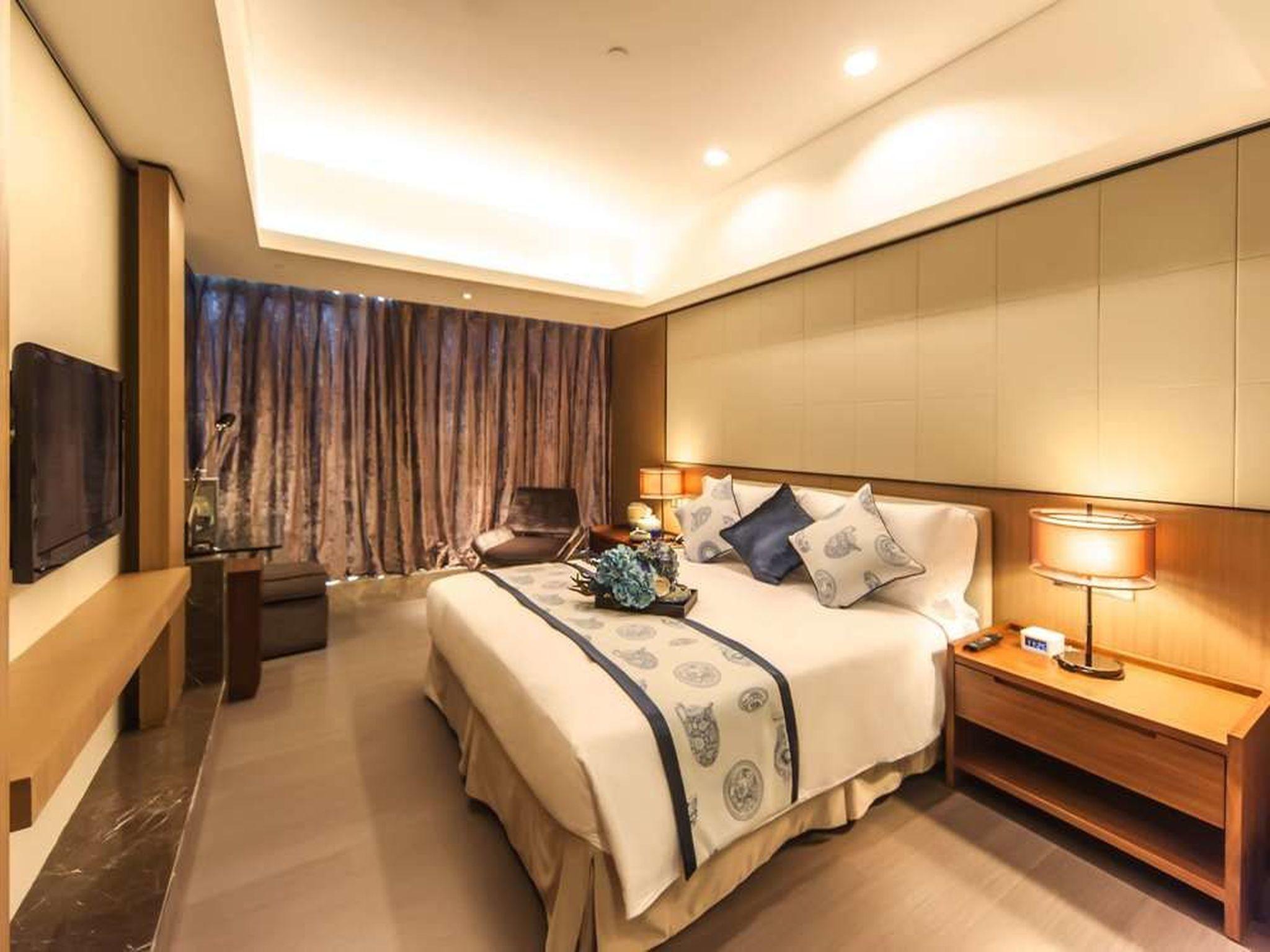 Ascott Ifc - Free Shuttle Bus For Fair *