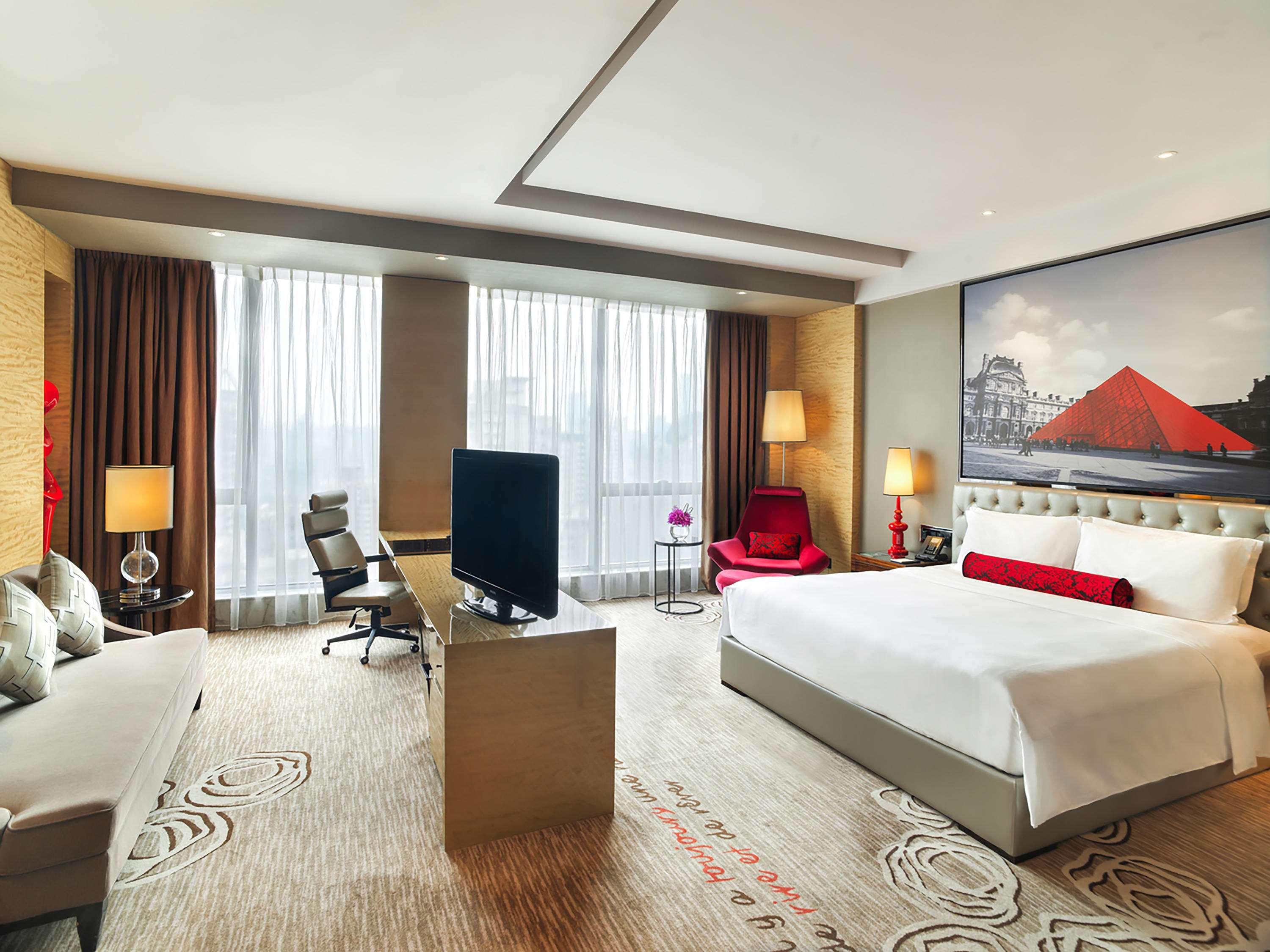 Sofitel Sunrich - Free Shuttle Bus To Fair Complex & Overseas Buyer Registration Services During Fair Period Hotel