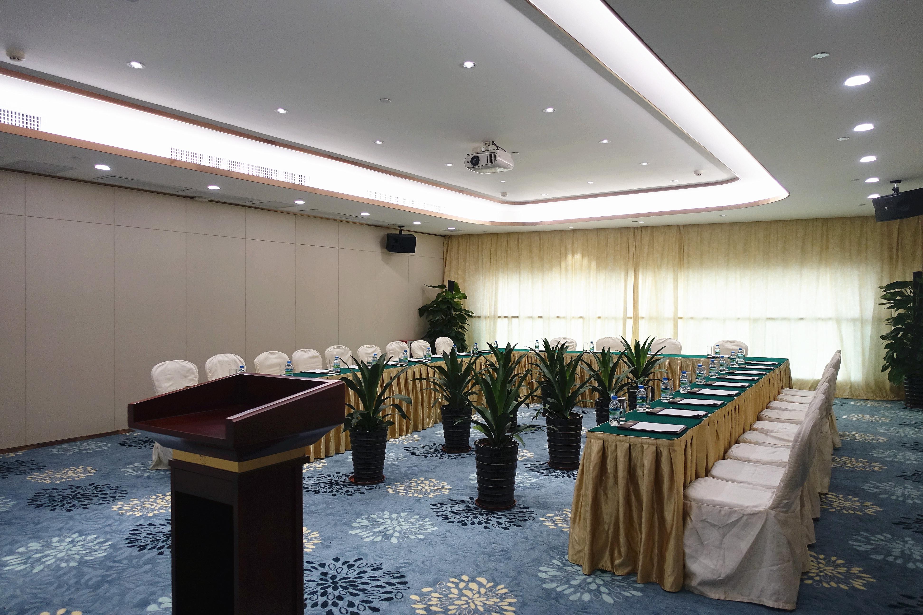 Royal Mediterranean Hotel