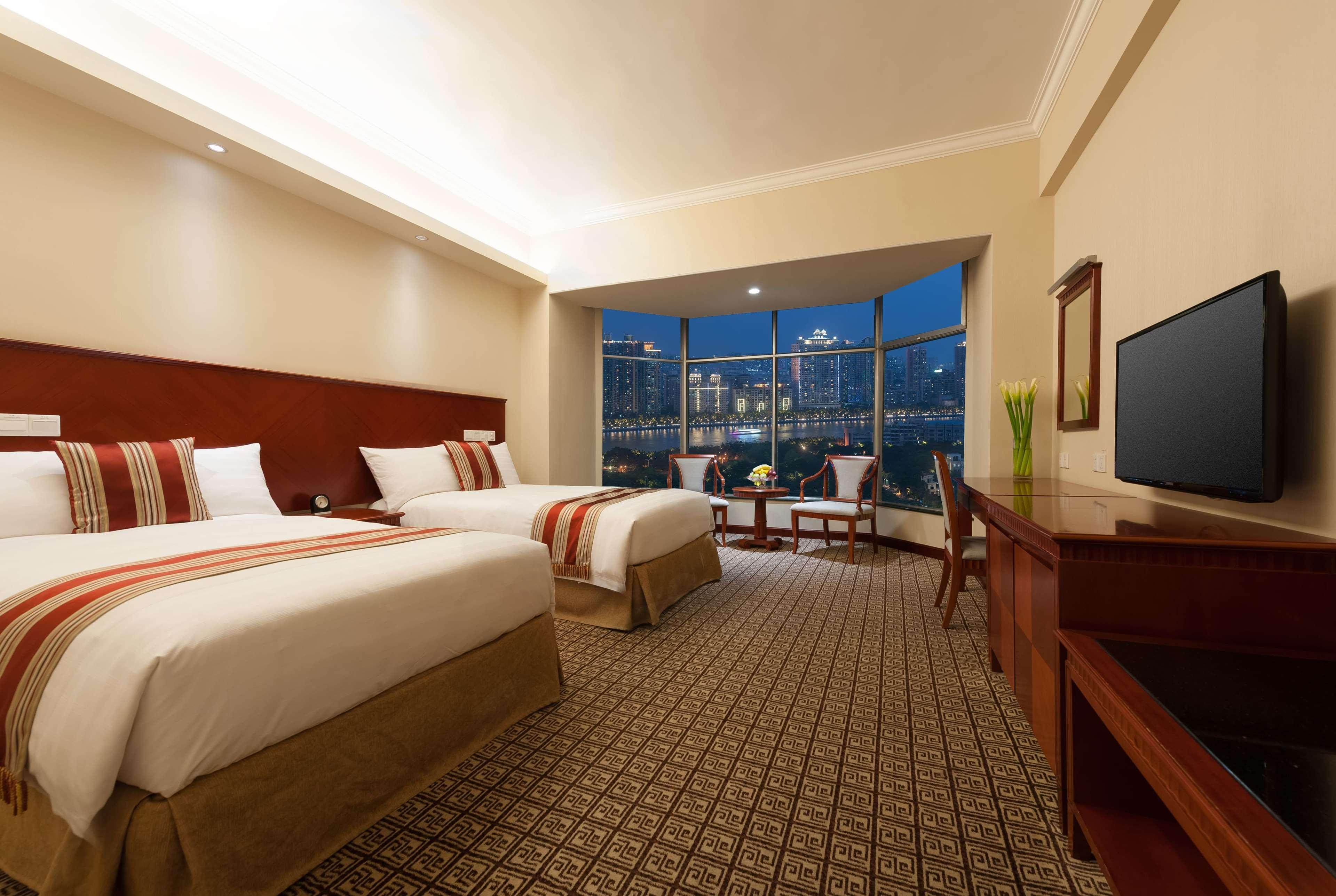 Hotel Ramada By Wyndham Pearl Guangzhou-canton Fair Free Shuttle Bus
