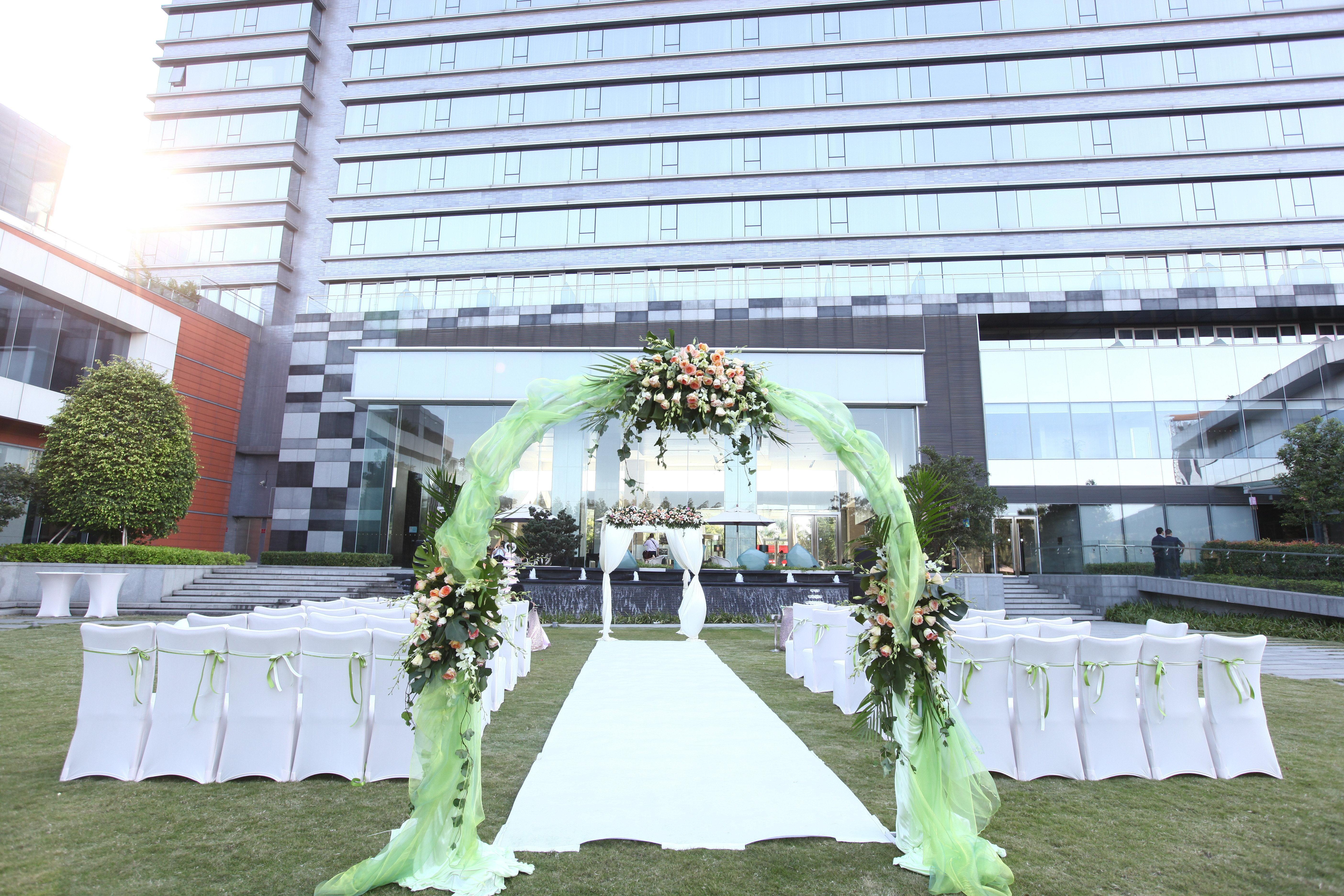 Crowne Plaza Huadu By Ihg - Free Shuttle Bus Between To Exhibition Center During Fair 5* Guangzhou