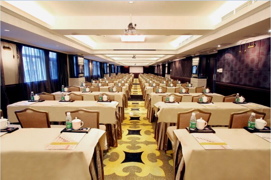 Grand Palace - Grand Management Group - Free Shuttle Bus To Fair During Fair Period Hotel 4*