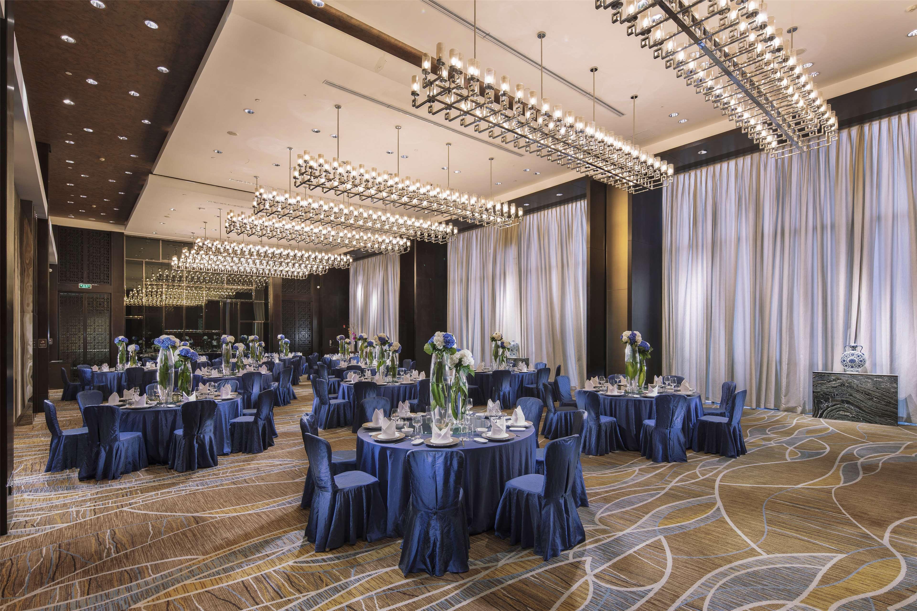 Hilton Tianhe: Fair Shuttle & Registration Hotel 5*