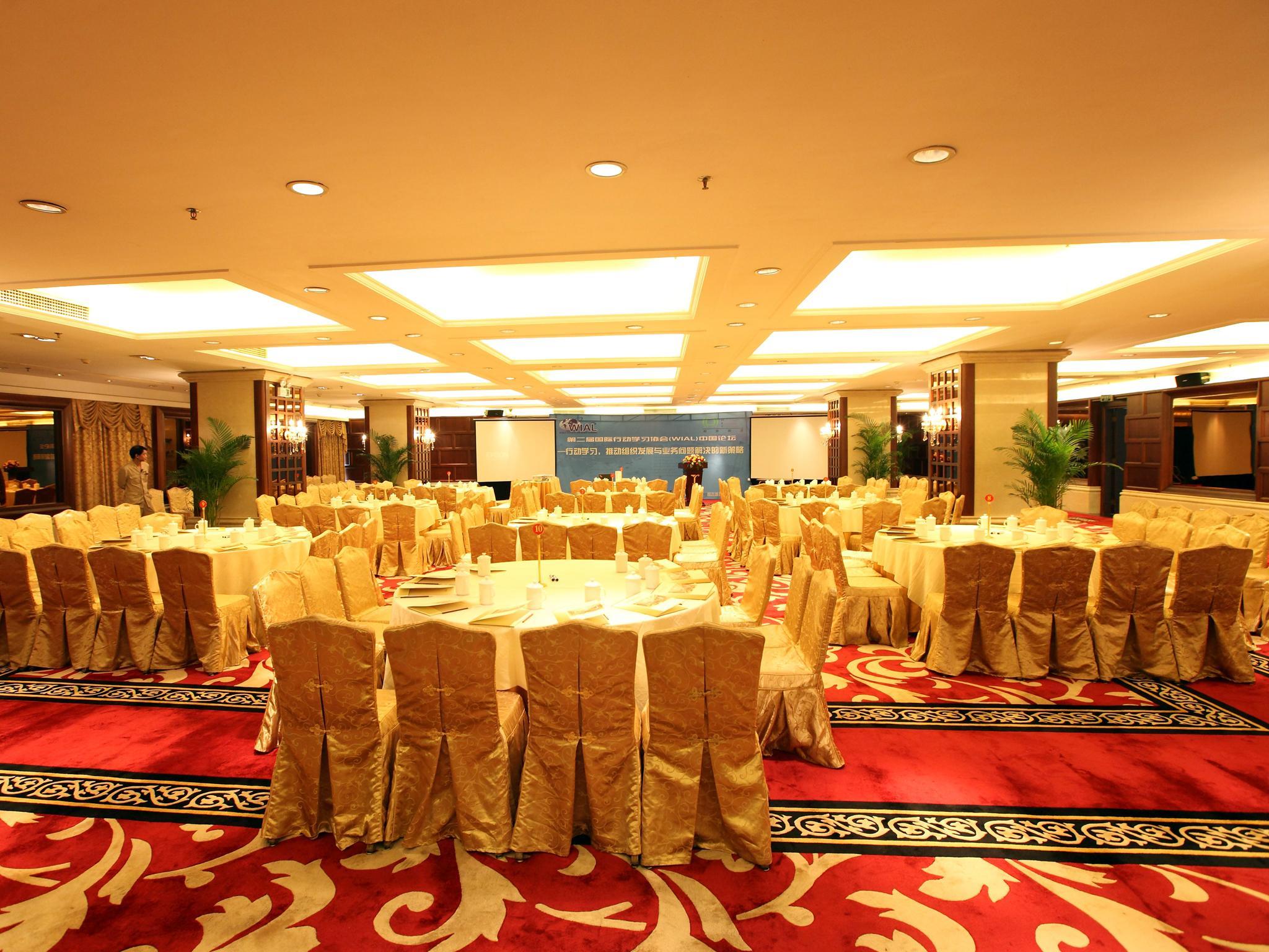 Hotel Grand International 5*