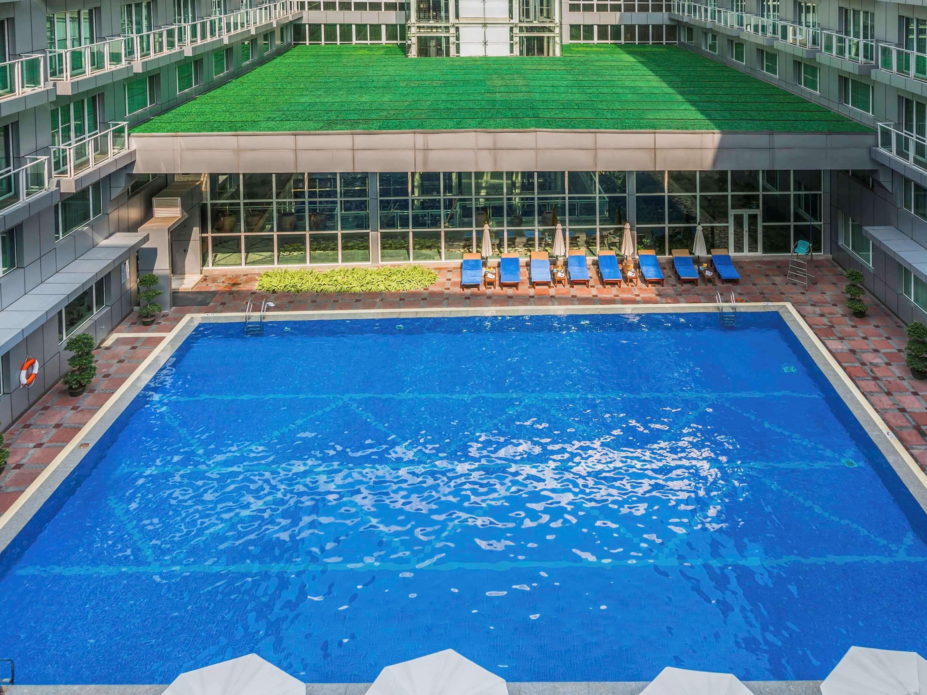 Pullman Baiyun Airport - Free Shuttle Bus & Official Registration Agency During Fair Hotel