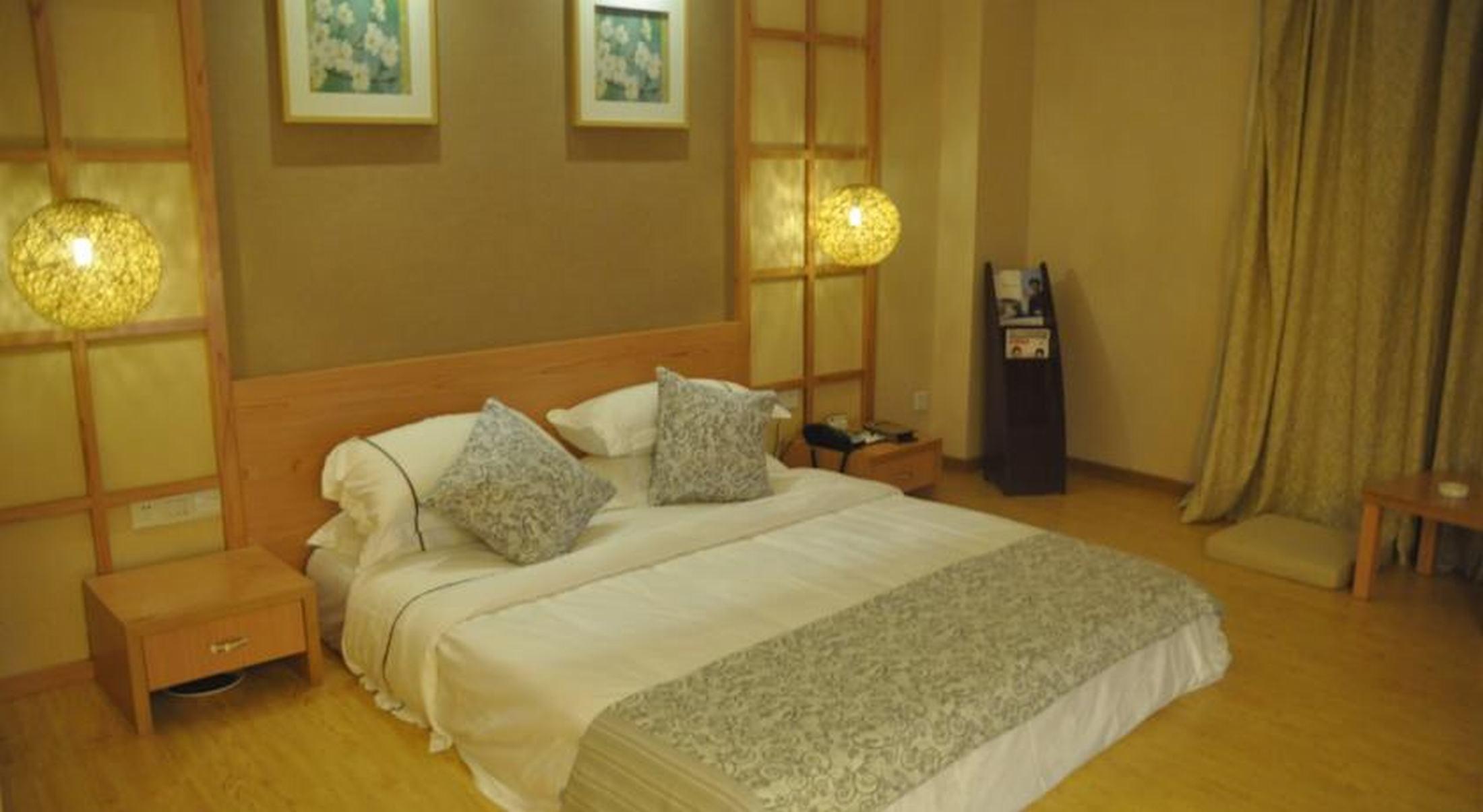 Hotel Galaxy