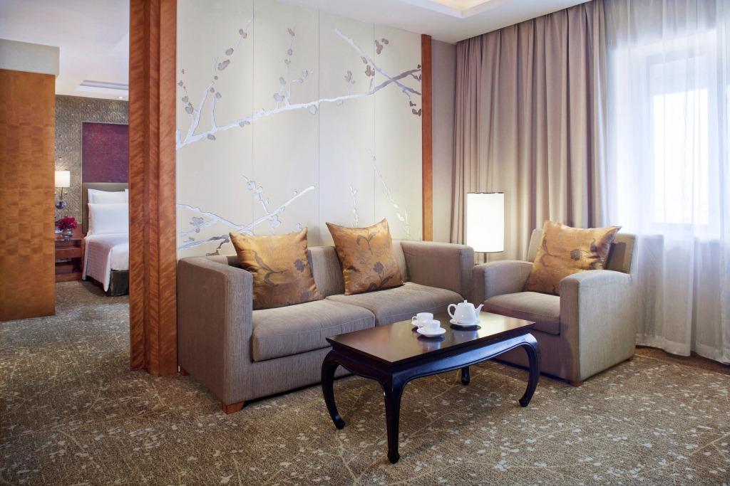 China - Subway Direct To Pazhou Exhibition Center, Free Shuttle During Fair & Exhibitor Registration Counter Hotel