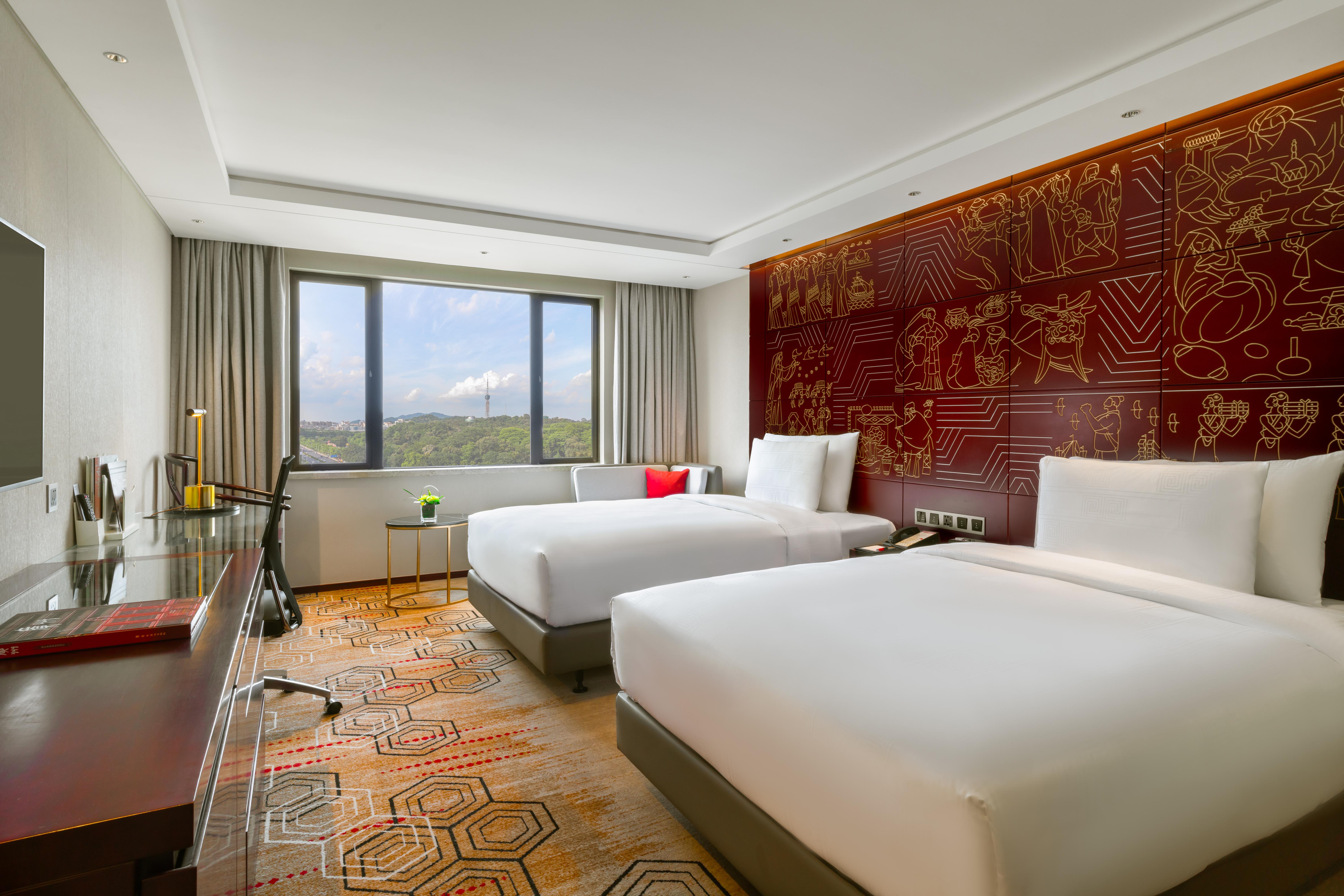 China - Subway Direct To Pazhou Exhibition Center, Free Shuttle During Fair & Exhibitor Registration Counter Hotel 5*