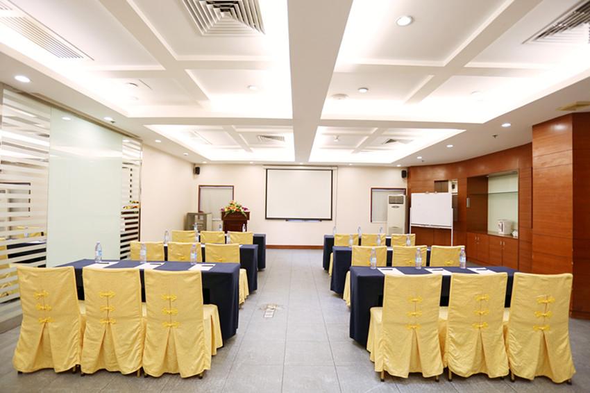 Hotel Yihe Ouzhuang 4*