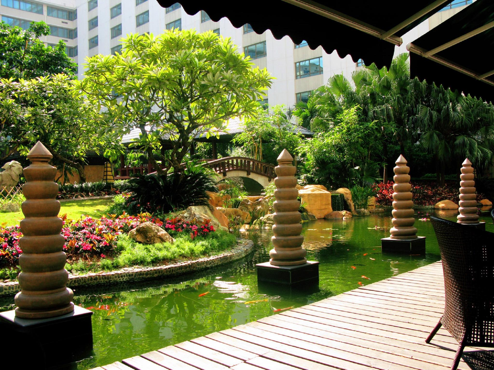 Hotel Dong Fang - Free Shuttle Bus To Fair Complex & Overseas Buyer Registration Services Guangzhou