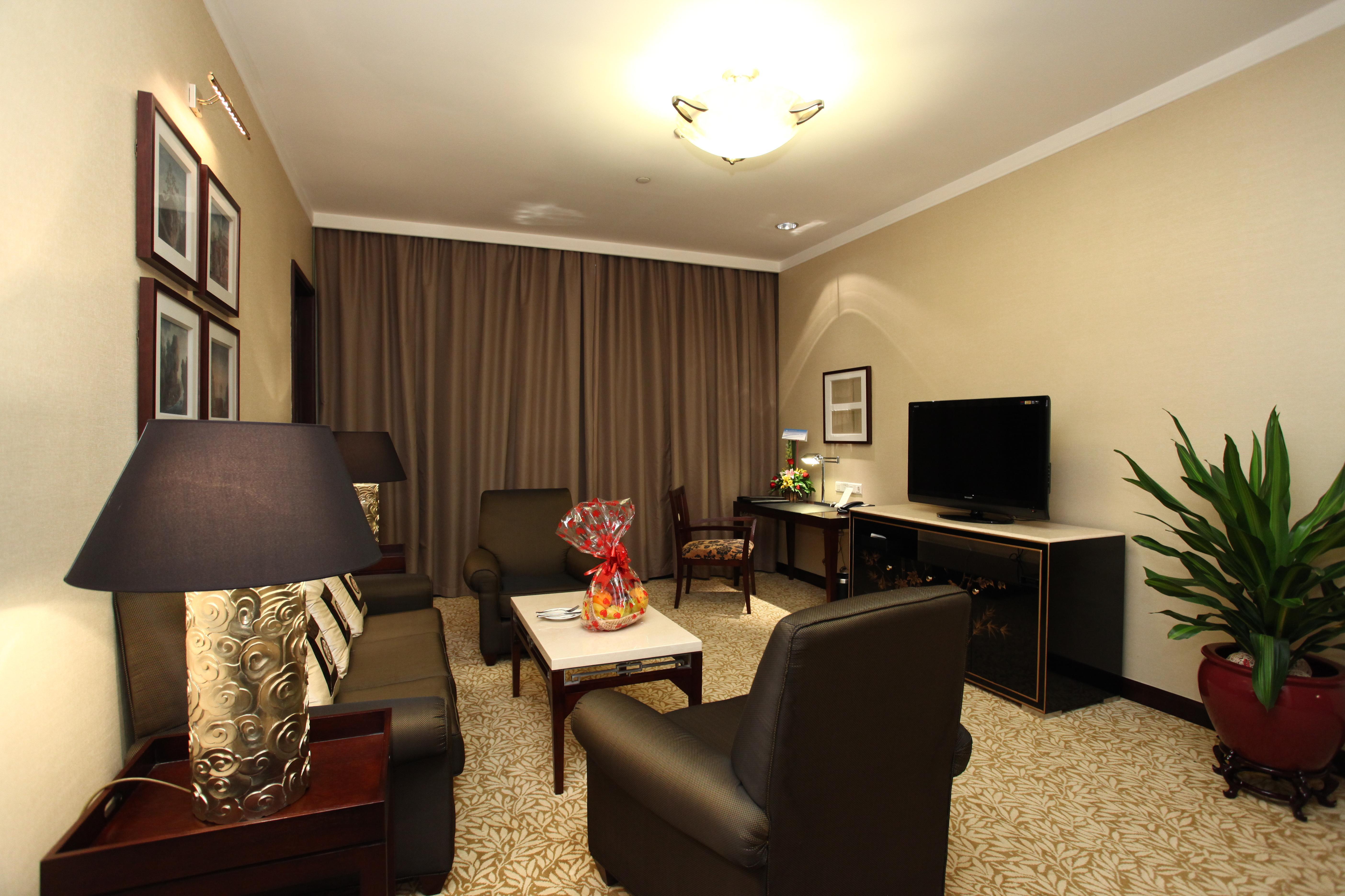 Hotel Dong Fang - Free Shuttle Bus To Fair Complex & Overseas Buyer Registration Services Guangzhou