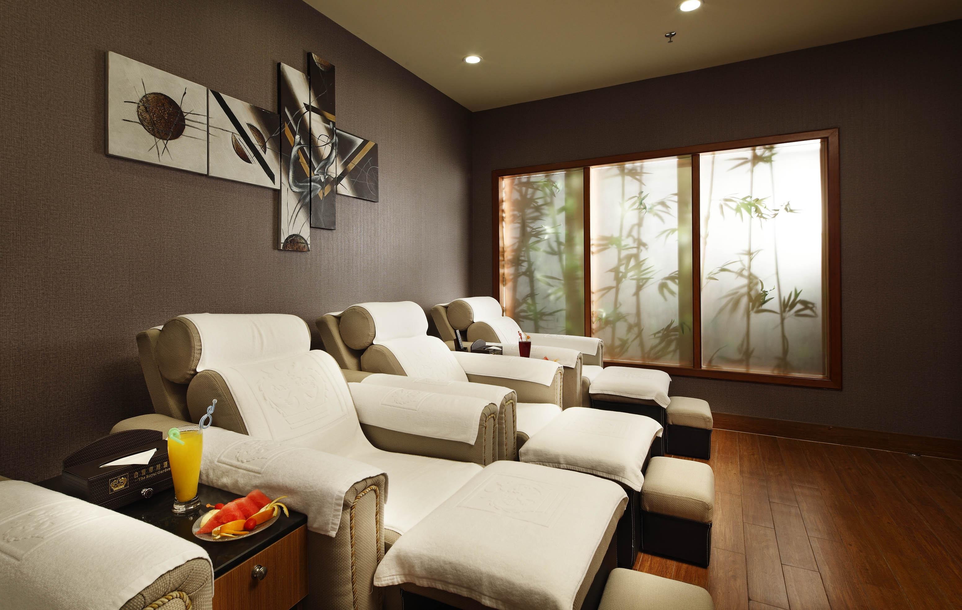 Royal Garden 3*