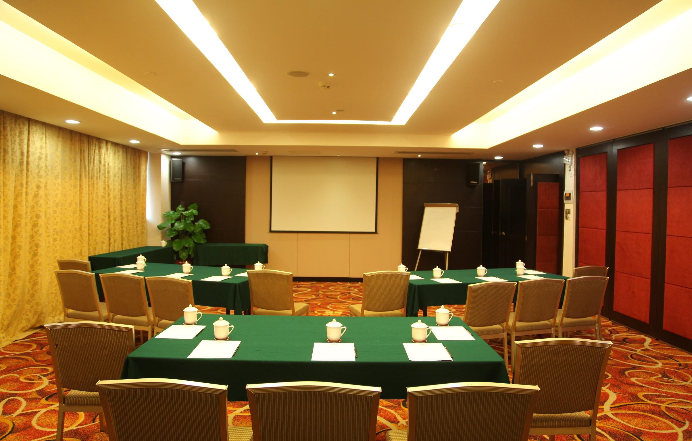 Landmark International 4* Canton