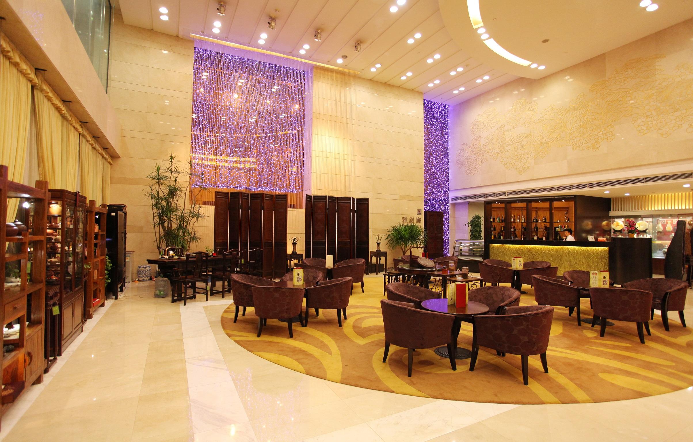 Landmark International 4* Canton