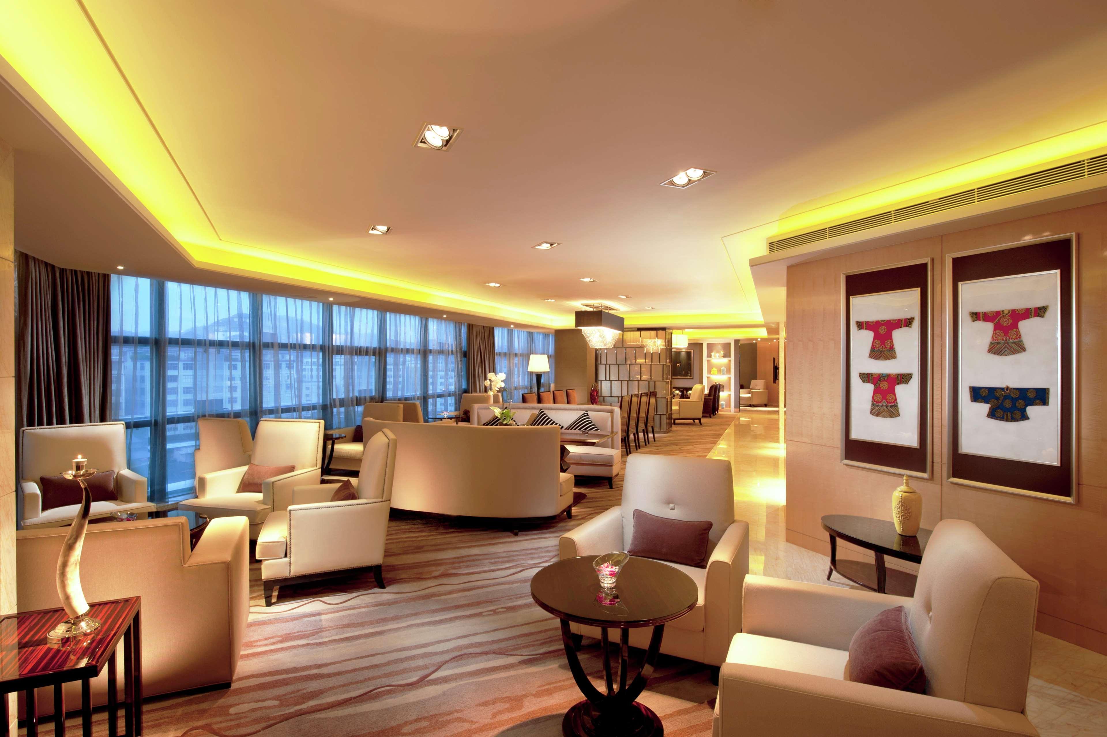 Hotel Hilton Baiyun - Free Shuttle For Fair Period, Close To Luhu Golf Club & Leather Market Guangzhou