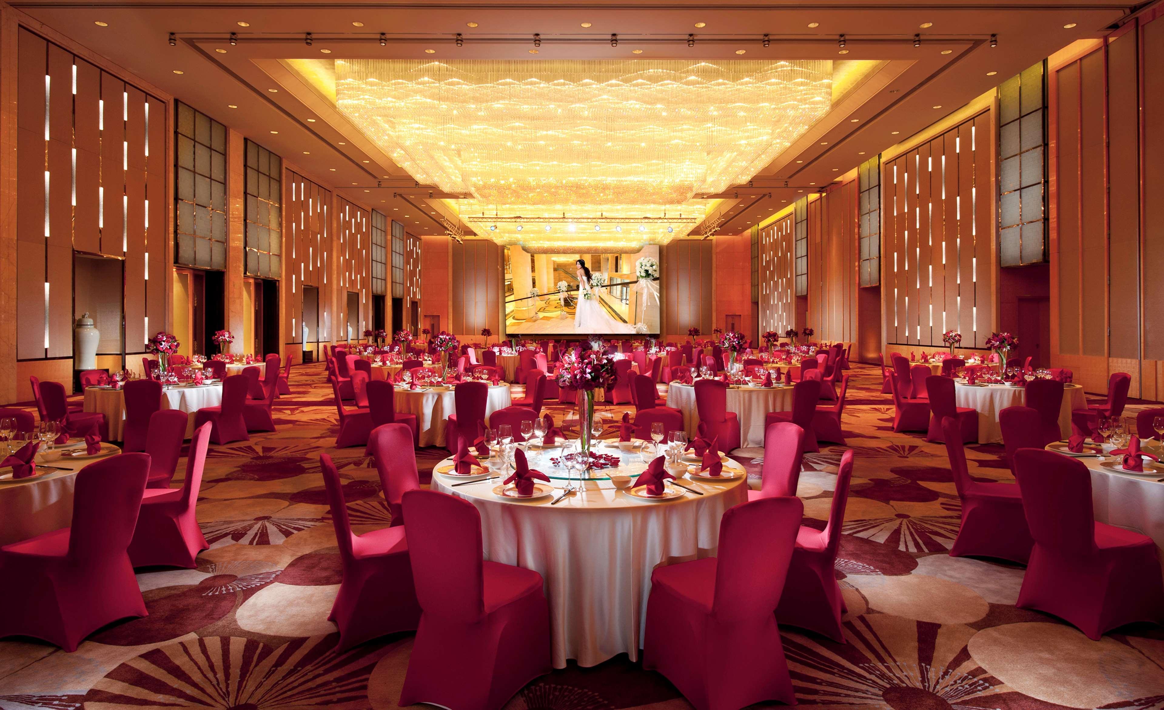 Hilton Baiyun - Free Shuttle For Fair Period, Close To Luhu Golf Club & Leather Market 5* Guangzhou