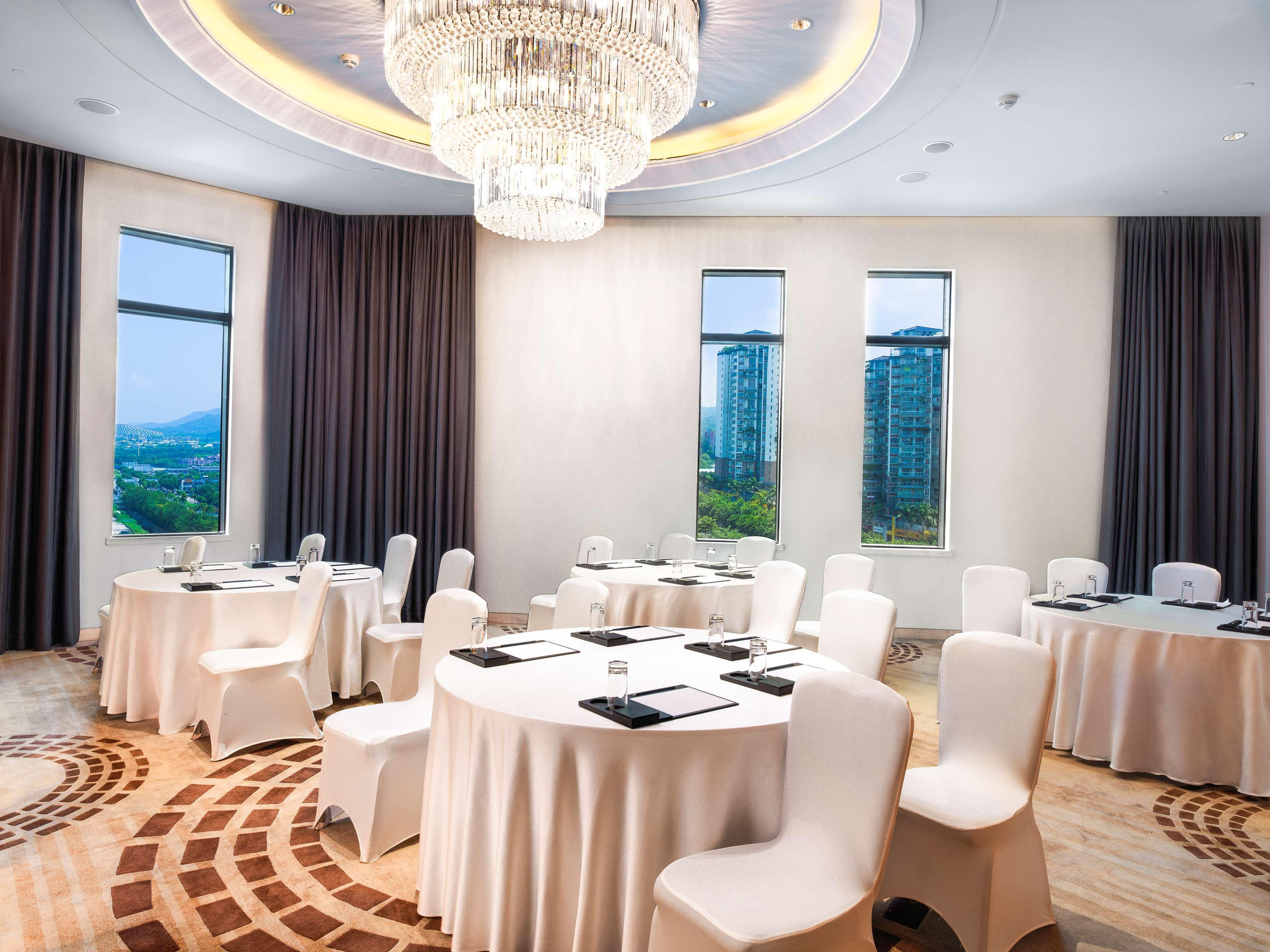 Hotel Hilton Baiyun - Free Shuttle For Fair Period, Close To Luhu Golf Club & Leather Market Guangzhou