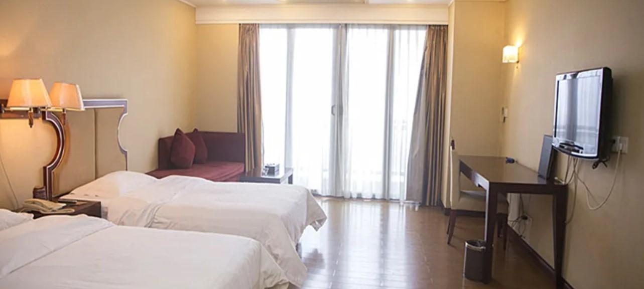 Aparthotel Yinfeng North Station Branch, Huacheng Road Subway Station Branch