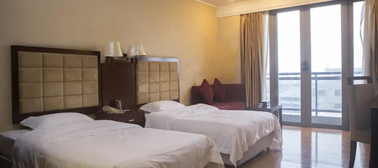Aparthotel Yinfeng North Station Branch, Huacheng Road Subway Station Branch