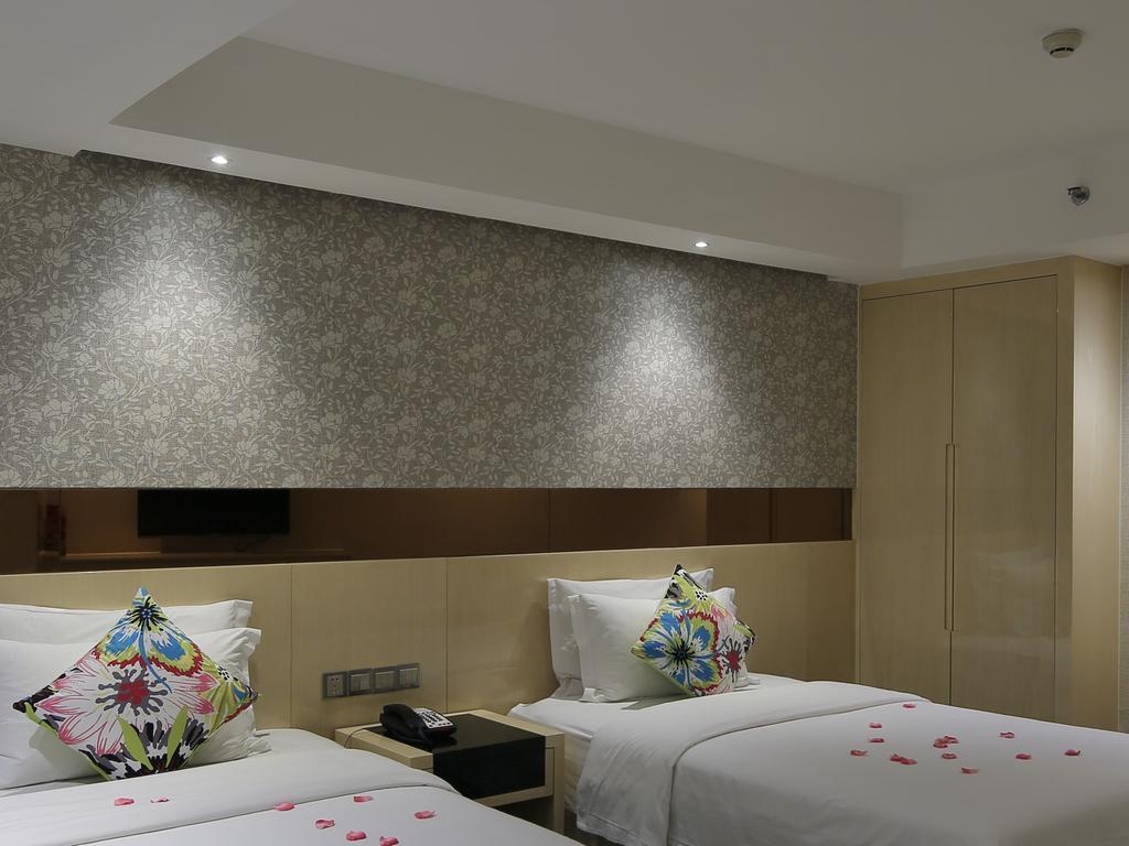 Paco Tuanyida Metro Guangzhou-free Shuttle Bus For Fair Hotel 4*