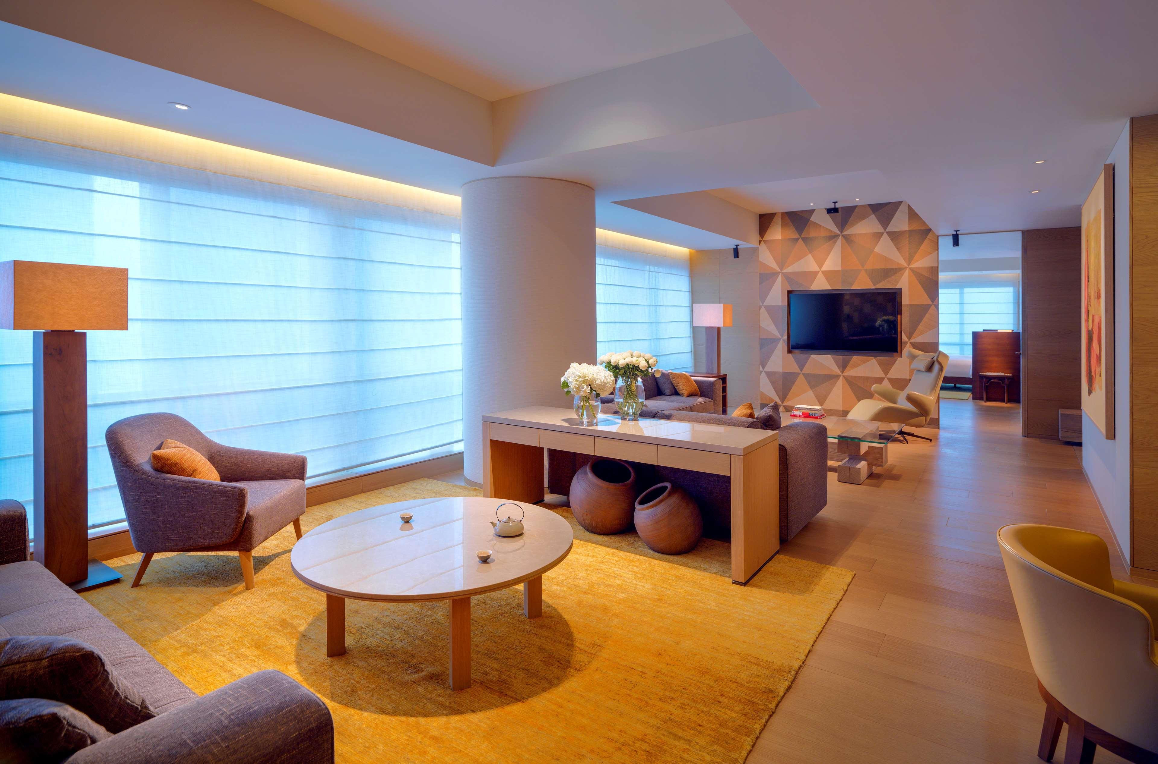 Park Hyatt - Free Shuttle Bus To Fair Complex & Overseas Buyer Registration Services During 14th Apr To 4th 5* Guangzhou
